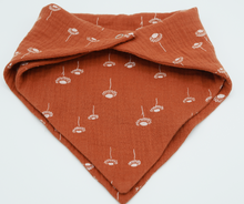 Lade das Bild in den Galerie-Viewer, Halstuch doppellagig mit Druckknopf | personalisiert mit Wunschnamen | Musselin-Baumwolle