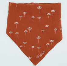 Lade das Bild in den Galerie-Viewer, Halstuch doppellagig mit Druckknopf | personalisiert mit Wunschnamen | Musselin-Baumwolle