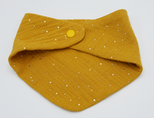 Lade das Bild in den Galerie-Viewer, Halstuch abgerundet mit Druckknopf | personalisiert mit Wunschnamen | Musselin-Baumwolle