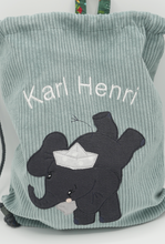 Lade das Bild in den Galerie-Viewer, Turnbeutel-Rucksack-Kombo | personalisiert mit Wunschnamen & -motiv | Cord in MINTGRÜN