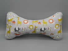 Lade das Bild in den Galerie-Viewer, Leseknochen (2D) - Safari - personalisiert mit Wunschnamen - 100% Bio-Baumwolle