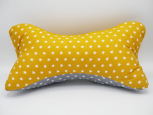 Lade das Bild in den Galerie-Viewer, Leseknochen (3D) - Sterne - personalisiert mit Wunschnamen