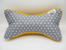 Lade das Bild in den Galerie-Viewer, Leseknochen (3D) - Sterne - personalisiert mit Wunschnamen