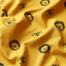 Lade das Bild in den Galerie-Viewer, Seesternkissen - personalisiert mit Wunschnamen