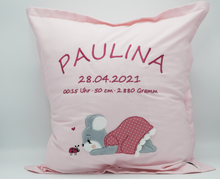 Lade das Bild in den Galerie-Viewer, Großes Kissen / Geburtskissen | personalisiert mit Wunschname &amp; -motiv | 100% Bio-Baumwolle (rosa)
