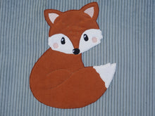 Lade das Bild in den Galerie-Viewer, Turnbeutel-Rucksack-Kombo | personalisiert mit Wunschnamen &amp; -motiv | Cord in MINTGRÜN
